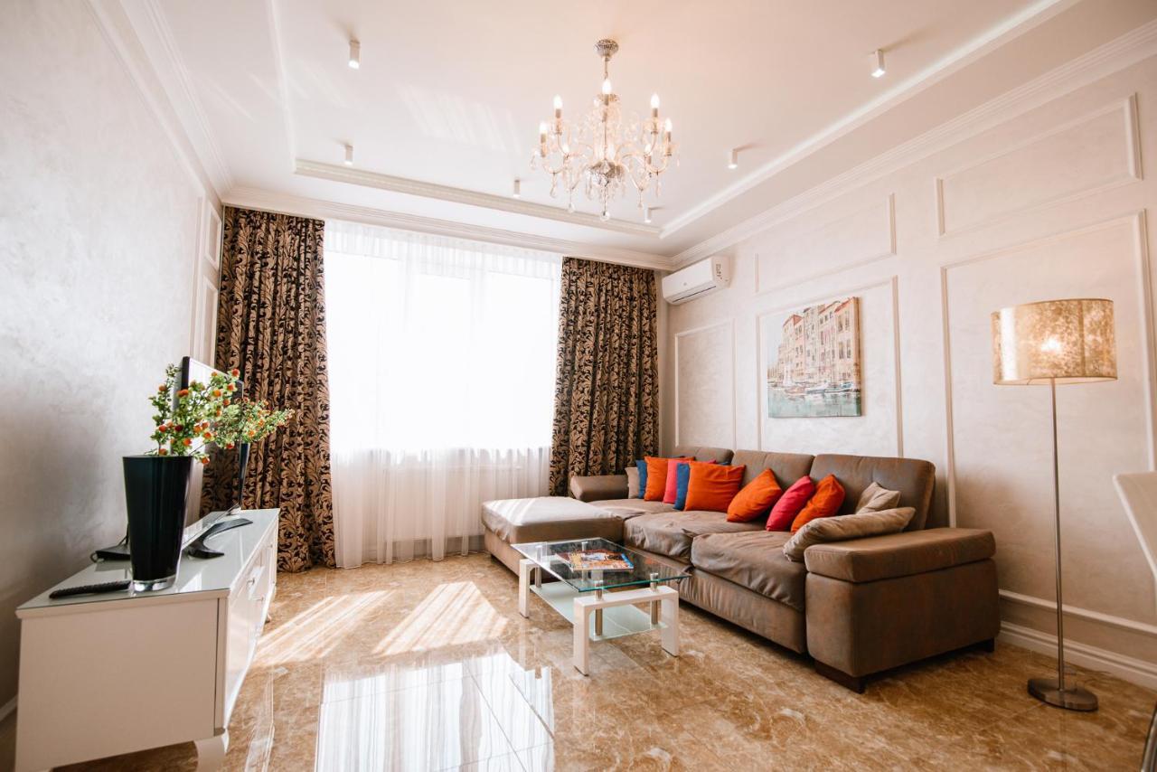 Ferienwohnung Luxury For Business & Pleasure Royal 2 Kiew Exterior foto