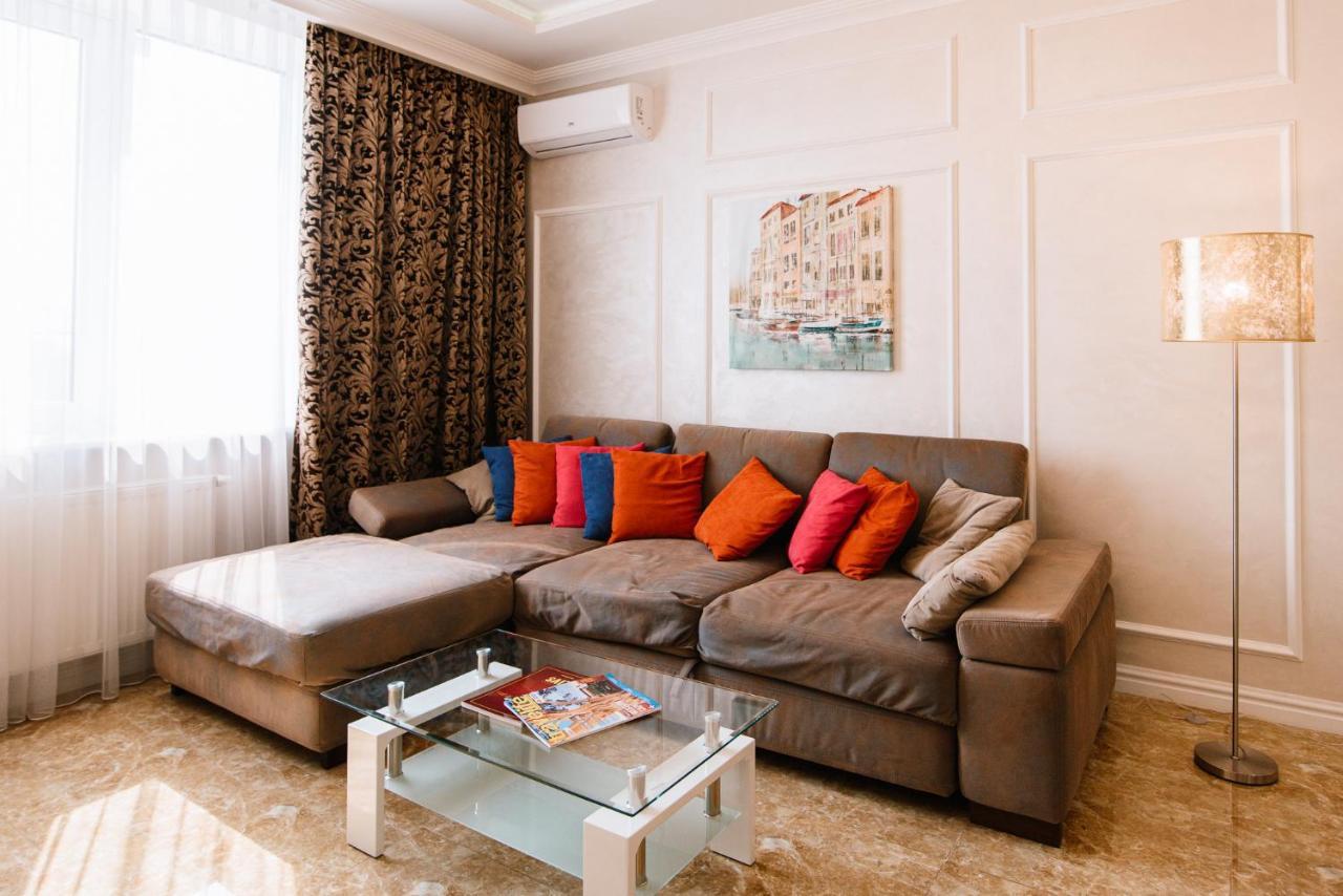 Ferienwohnung Luxury For Business & Pleasure Royal 2 Kiew Exterior foto